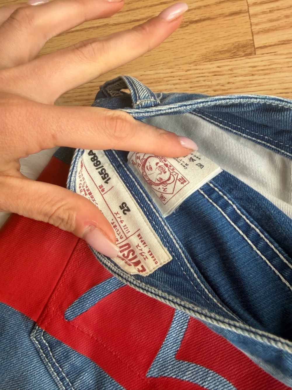 EVISU Graphic Patch Light Wash Jeans with Red Accents - Picture 3 of 4